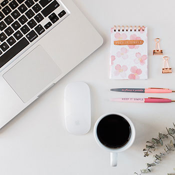 泡良大神豪掷重金，拿下做房地产销售的极品良家人妻，兄弟一起激情4P无套暴操！