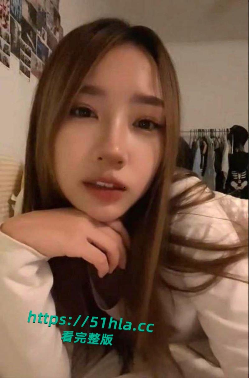 清纯女大学生，化身极品炮架被富豪各种玩弄，露脸口交无套后入，紧滑粉穴引爆欲望！