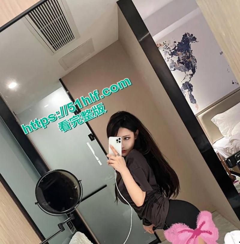 抖音55W粉丝网红【DJMILK】3p性爱视频流出，美乳蜜桃臀身材曼妙上下两洞齐开场面极其震撼！