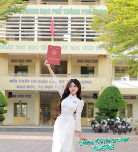 越南河内科技大学极品校花郑玉娇私密性爱片遭渣男疯传 清纯校花秒变骚浪贱货 反差惊人