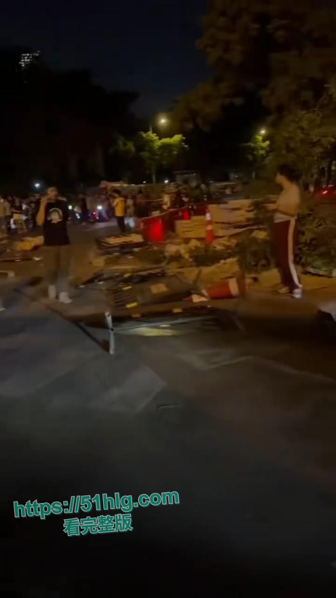 【广州海珠区】惨烈车祸现场，6人受伤孩童遭殃：现场一片狼藉惨不忍睹