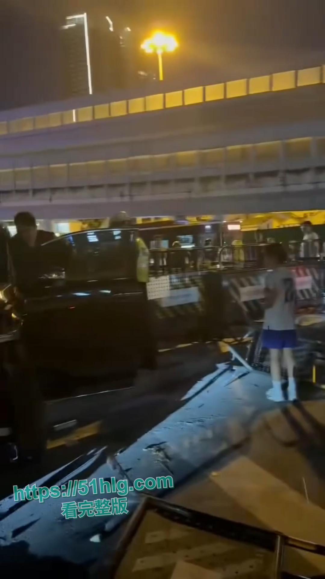 【广州海珠区】惨烈车祸现场，6人受伤孩童遭殃：现场一片狼藉惨不忍睹-5