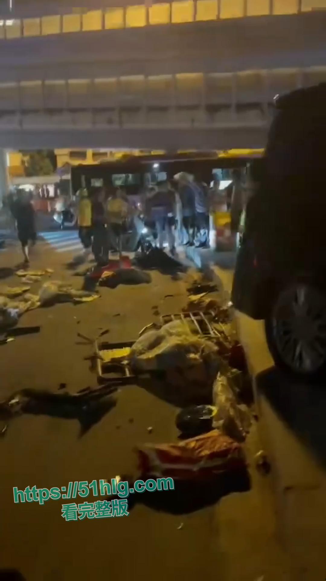 【广州海珠区】惨烈车祸现场，6人受伤孩童遭殃：现场一片狼藉惨不忍睹-6